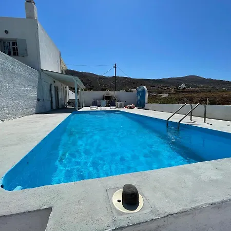 Santorini Grace 3 * Foinikiá